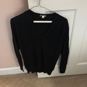 GAP Black V-Neck Sweater Medium Weight